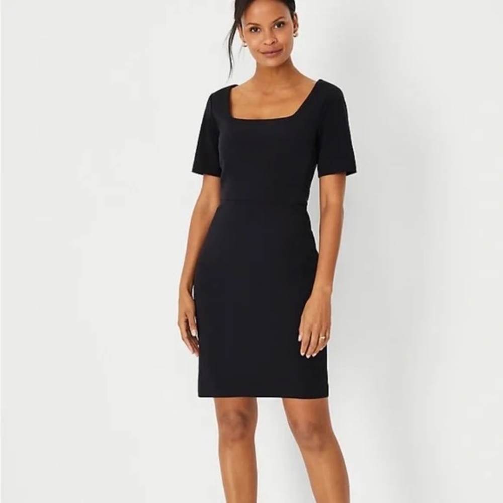 Ann Taylor Black Scoop Neck Short Sleeve Sheath Dress